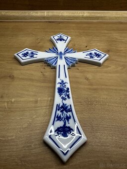 Závěsný svatý kříž, Cibulak - 3