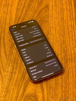 Prodám iPhone 16 Pro Max 256GB pouštní titan - 3