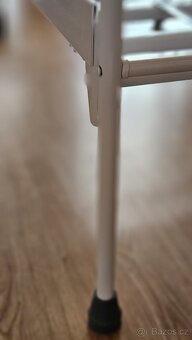 Dětská kovová postýlka + proutěný koš na kolečkách - 3