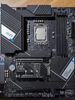 Intel i9 13900k + msi z790 - 3