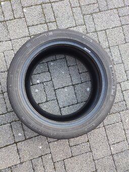 Pneu 225/45 R17 - 3