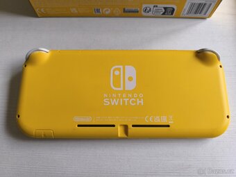 Nintendo Switch Lite - 3