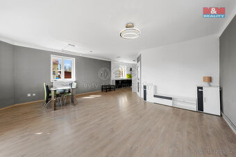Prodej rodinného domu, 280 m², Šluknov, ul. Zeyerova - 3