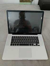 MacBook Pro A1286 (2008) - 3