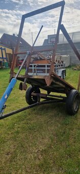 Hydraulicky sklápěcí vlek - 3