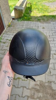 Jezdecké helmy - 3