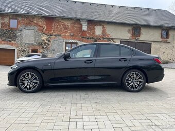 BMW 330e hybrid - 3
