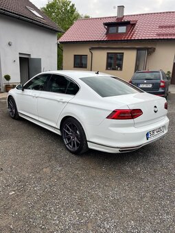 VW Passat B8 2.0 TDi 140kw r-line - 3