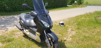 Yamaha Xmax 125 - 3