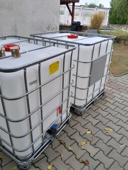 Nádrž na vodu 1000l - 3