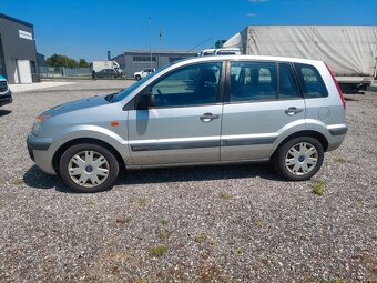 Ford Fusion 1.416V 59KW rok 2011 EcoSport - 3