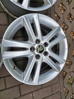 ALU kola disky Škoda 5x100 Roomster Fabia II R16 ET43 - 3