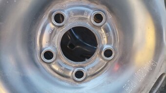 kola Fabia 5Jx14 ET35 pneu 165/70 R14 - 3