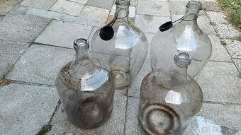 prodám demižony 2-25 L 2 -15 L - 3