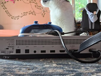 Xbox One S 1TB - 3