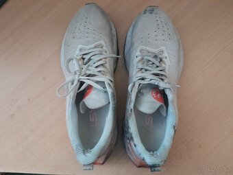 PC:3419KČ ASICS NOVABLAST4 44 EU 28CM V ZÁRUCE K PRODEJI - 3