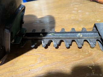 Nůžky na živý plot INSPIRA - 3