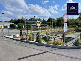 Pronájem komerčního areálu s kancelářemi a zpevněnou plochou - 3