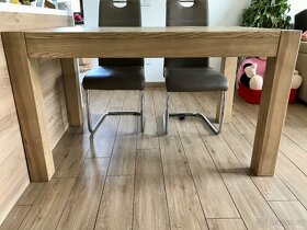 Jasanový jídelní stůl - 3