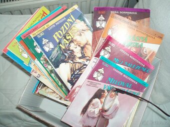 staré romány pro ženy-Harlequiny-Večery pod lampou - 3