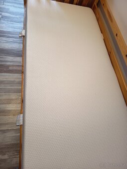 Postel s matrací - 3