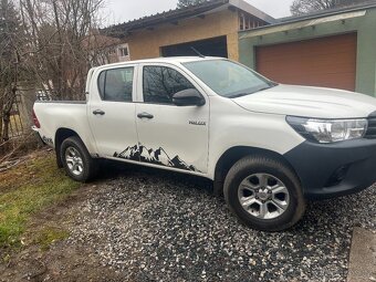 Toiota Hilux - 3