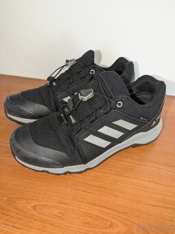 Dětská obuv Adidas s Gore-Tex - 3