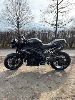 Triumph Speed Triple 1050 RS - 3