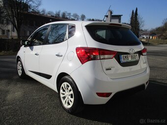 HYUNDAI iX 20 - 1.6 i - 1.majitel, jen 48000 km - 3