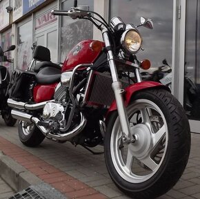 Honda VF 750 C Magna - 3