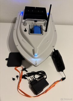 Loďka s GPS - jednoruční ovladač velmi SILNÁ BATERIE 18000m - 3