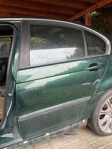 Dveře BMW E46 Sedan Farngruen / Náhradní díly - 3