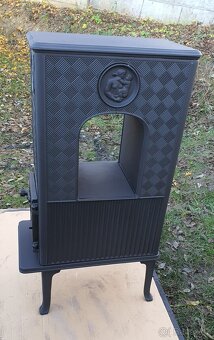 Litinová kamna Jotul F 606 černý lak - 3