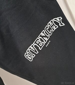 GIVENCHY TEPLAKY 10 - 3