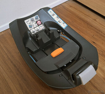 Cybex Aton 5 + isofix základna - 3