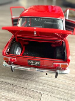 Žiguli model 1:8 - 3