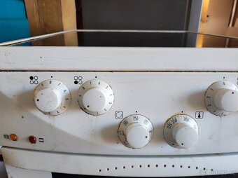 Prodám elektrický sporák troubu Gorenje - 3