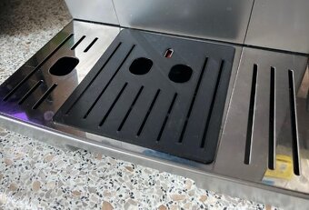 Ochrana nerez krytu odkapové misky – DeLonghi - 3