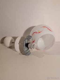 funkcionalistický bakelitový bílý lustr, malované stínidlo - 3