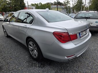 BMW Řada 7 740D X-Drive - 3
