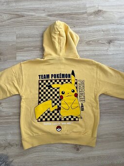 Souprava Pokémon (kraťasy + mikina) - 3