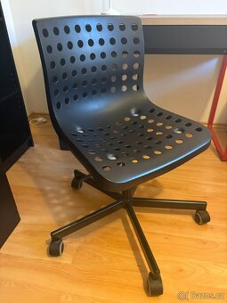 Psací stůl + židle - 3