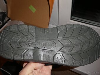 Dámské pracovní boty vel. 38 - 3