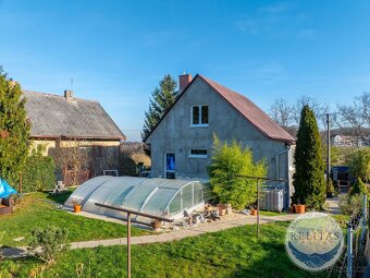 Prodej dvougeneračního rodinného domu 170 m², pozemky 864 m² - 3