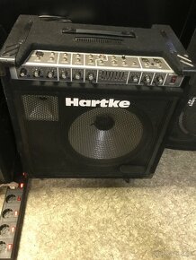 Hartke klavesove combo 4 kanal a dalsi klávesy, gt, PA - 3