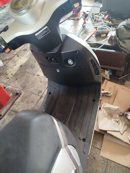 Skútr 125 - 3