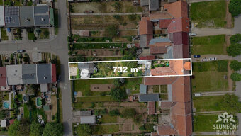 Rodinný dům 4+1,1+kk,1+1, na pozemku 732 m², obec Žabčice - 3