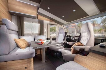 205PS ADRIA SONIC 3.5t 2,3 Iveco 4místa 7M 600 OBYTNÉ AUTO - 3