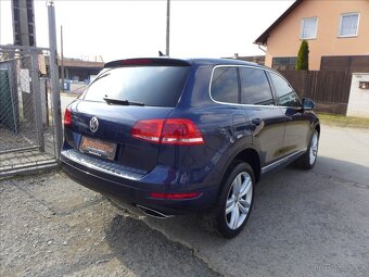 Volkswagen Touareg 3,0 TDi KŮŽE,NAVI,VÝHŘEV,1.MAJ - 3