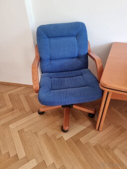 Kulatý stůl + 9 židlí - 3